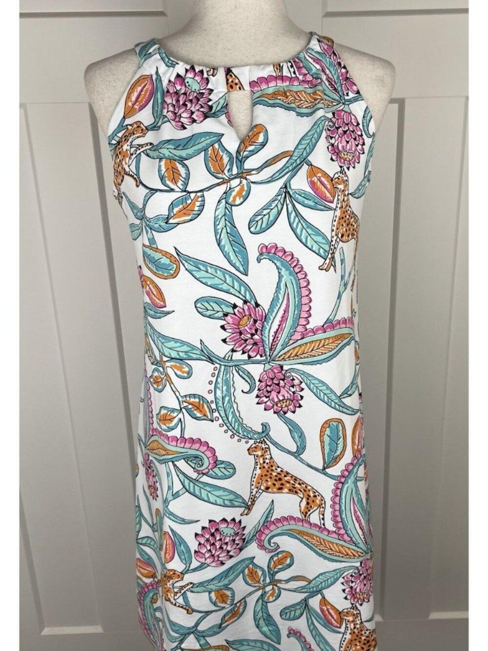 Tabi NWT Shift Dress M Tropical Leopard Botanical Print Keyhole Neck $129